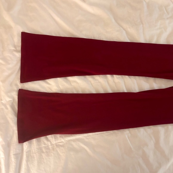 Milk tee dark red burgundy flared pants - Picture 5 of 6